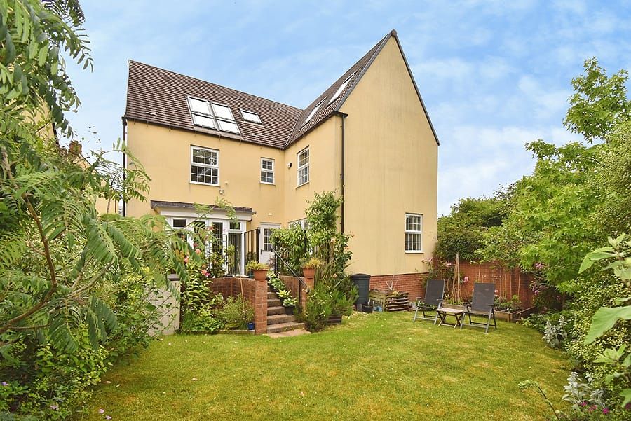 Property photo 3 of 23