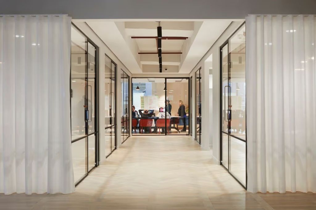 Property photo 3 of 15 Offices