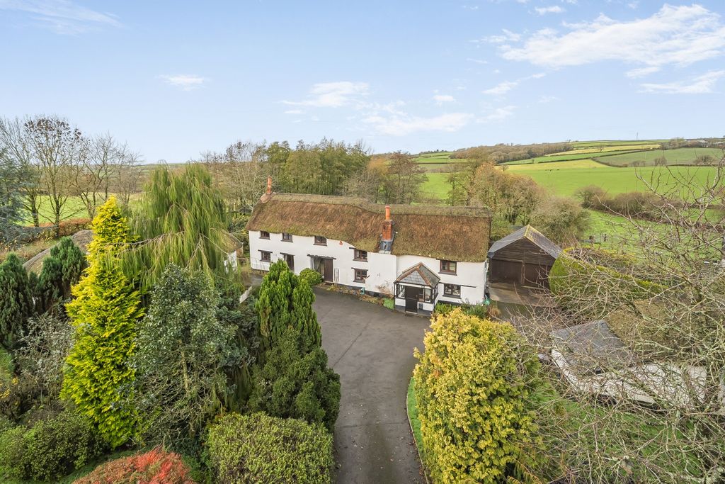 Property photo 1 of 37 1384788-26-692Eee559Fd63