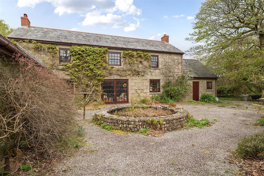 Property photo 3 of 36