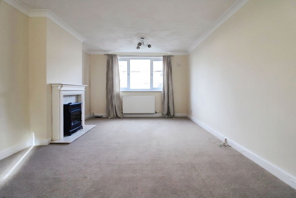 Property photo 2 of 7 Pbox-Img.Jpg