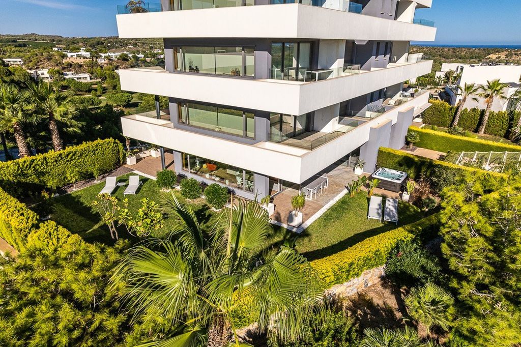 Property photo 1 of 50