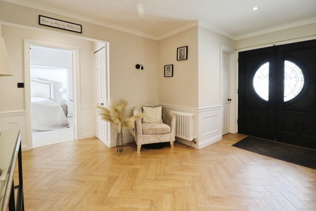 Property photo 3 of 20 Photo #3
