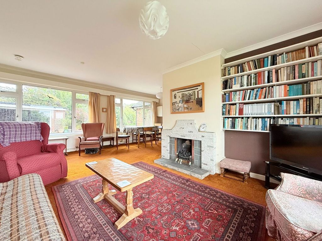 Property photo 3 of 17