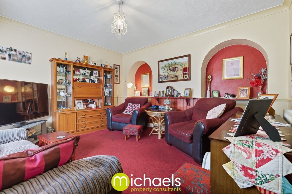 Property photo 3 of 24