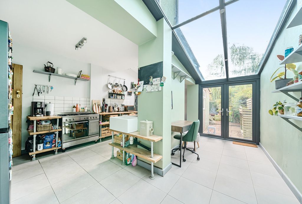 Property photo 1 of 23 1331712-7-688c869...