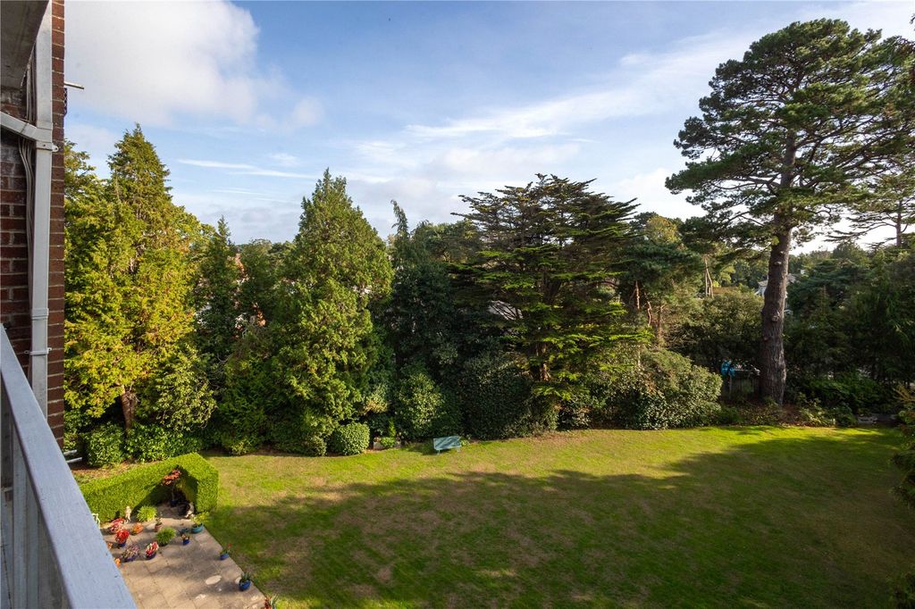 Property photo 3 of 23 Picture No. 21