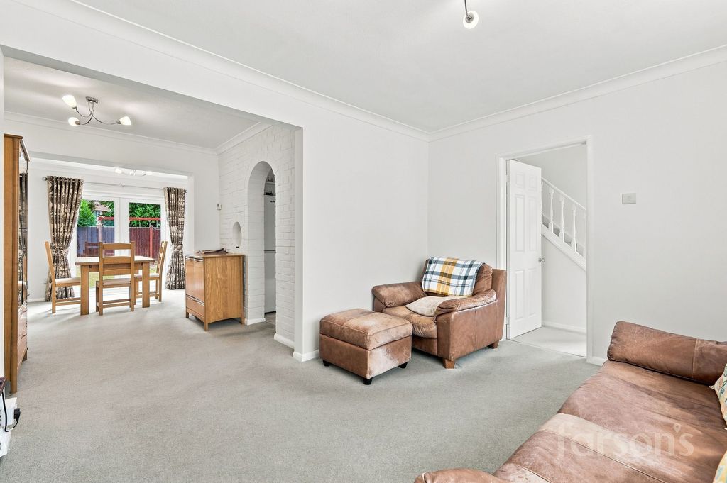 Property photo 3 of 24