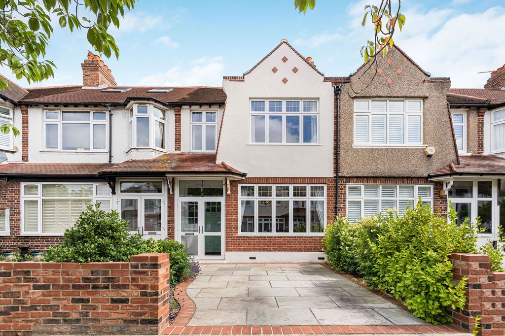 Property photo 1 of 16