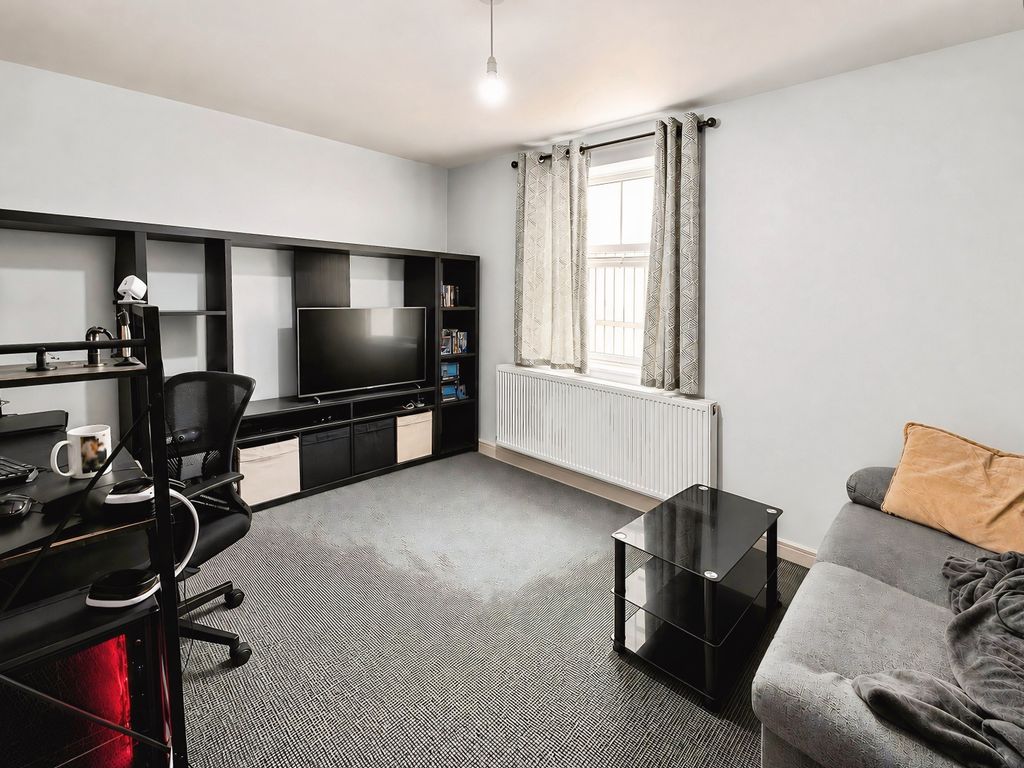 Property photo 2 of 5
