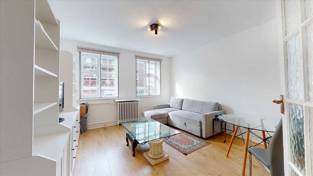 Property photo 2 of 8