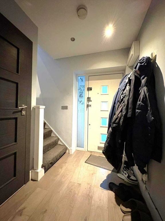 Property photo 3 of 24
