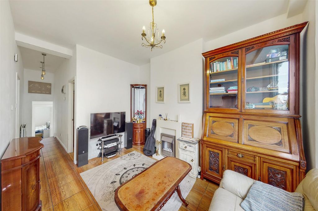 Property photo 2 of 8 Reception Room Into Bay Window