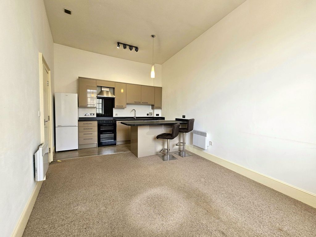 Property photo 3 of 11 Photo 1