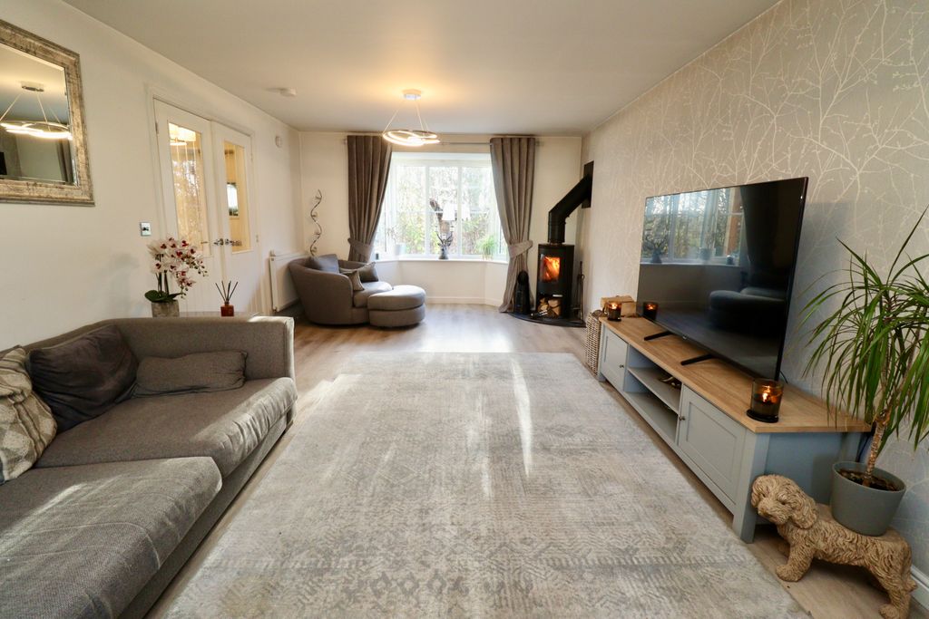 Property photo 2 of 29 Img_5258