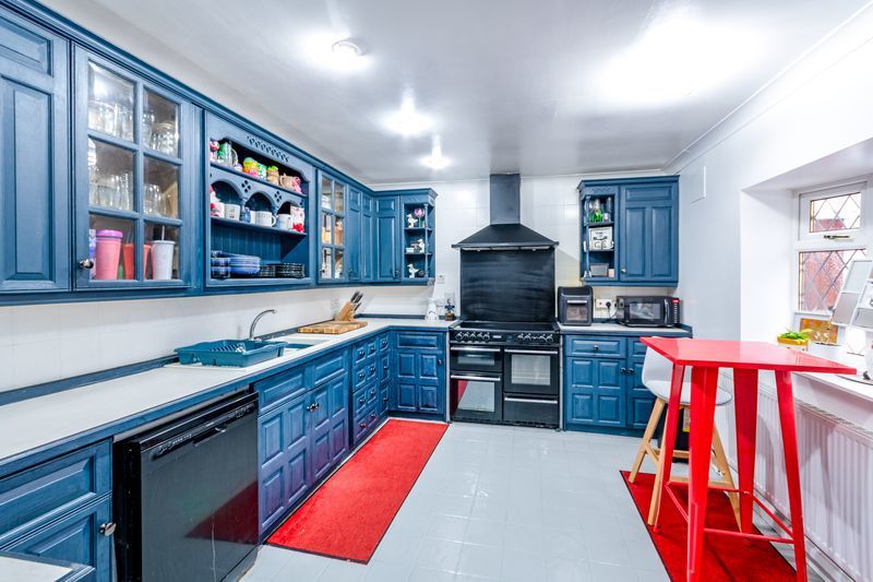 Property photo 3 of 17 Photo 2