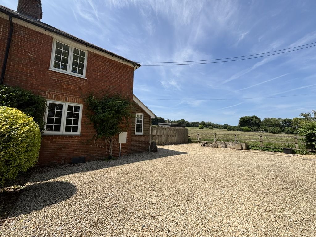 Property photo 1 of 18 Img_2274