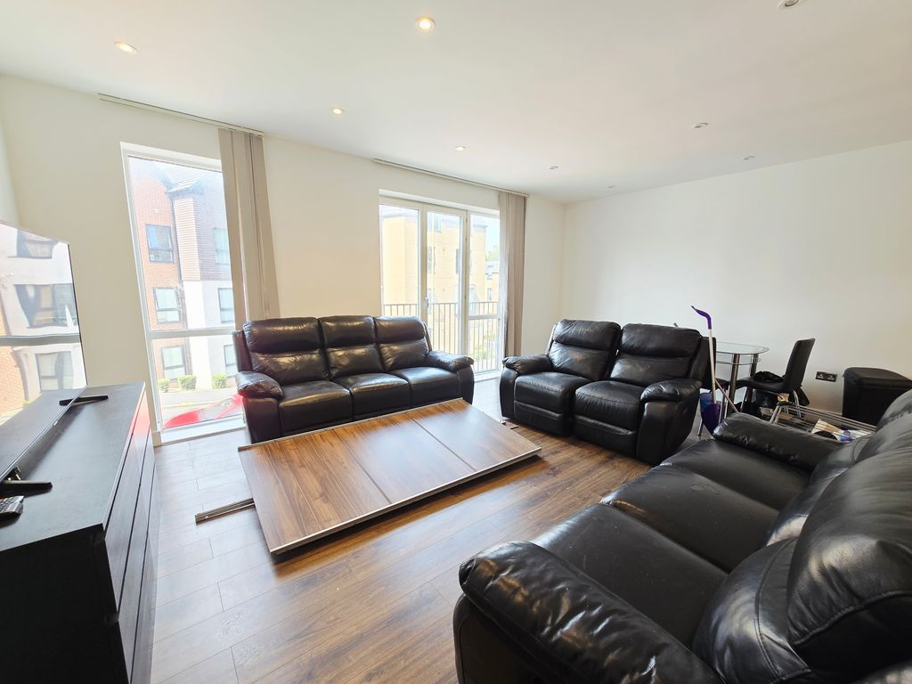 Property photo 2 of 5