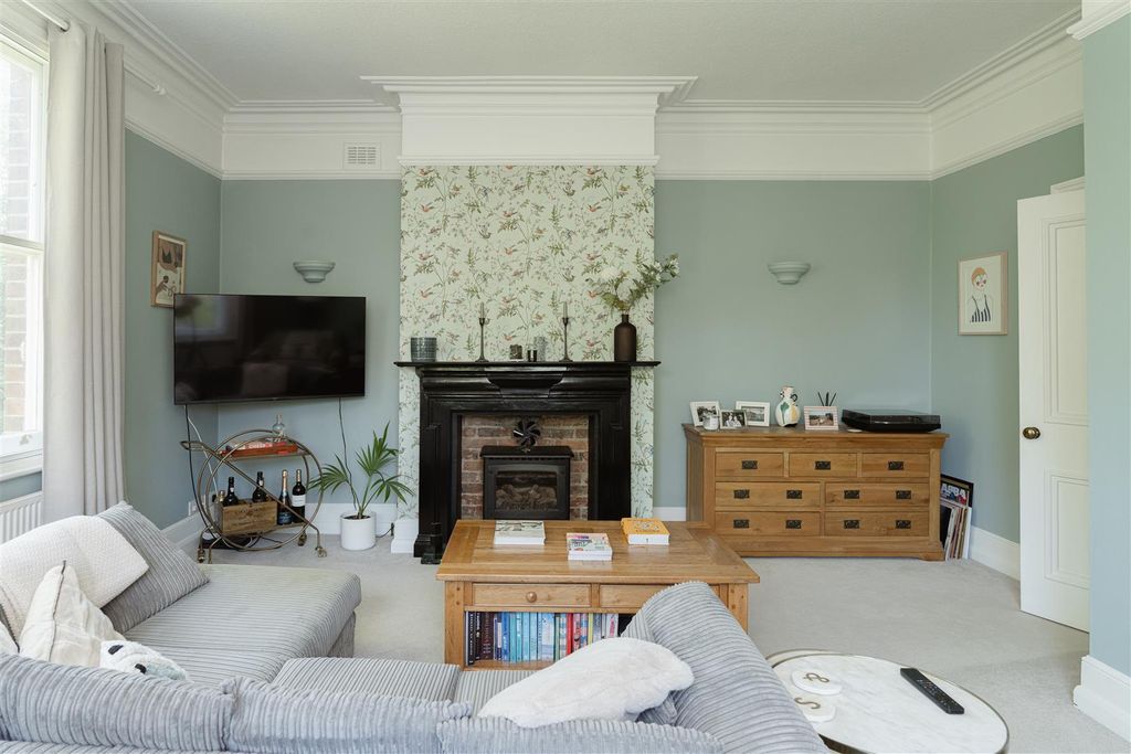 Property photo 3 of 14 5.Jpg