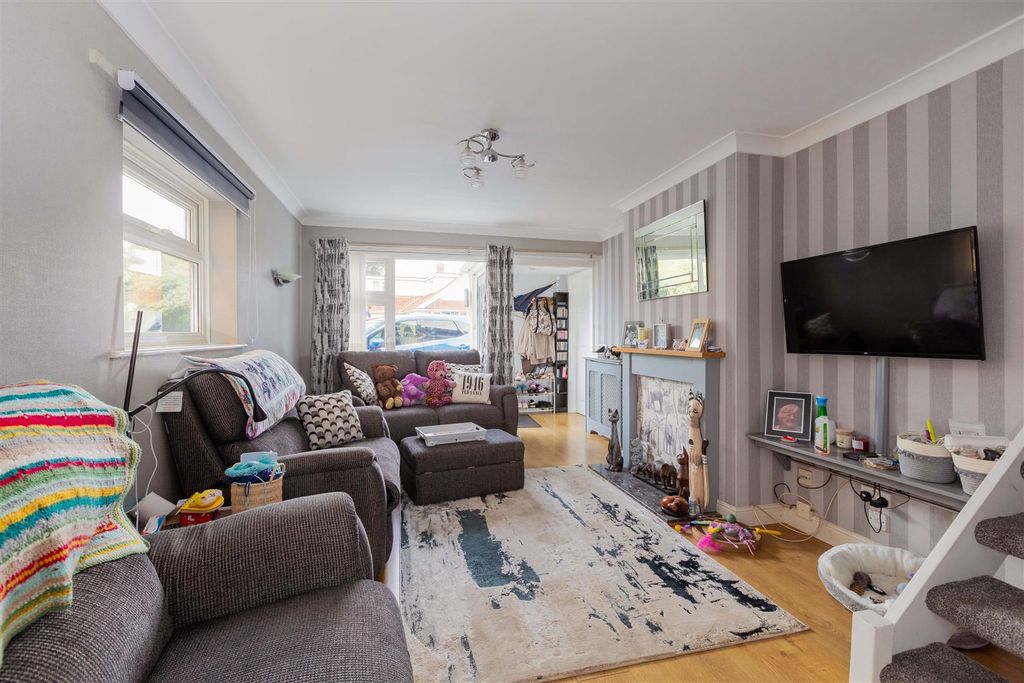 Property photo 2 of 17 13B Station Road-8.Jpg