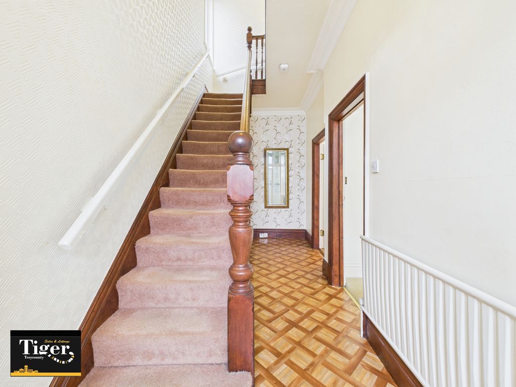 Property photo 2 of 18 Cam03440G0-Pr0394-Still007
