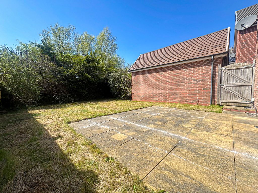 Property photo 3 of 14