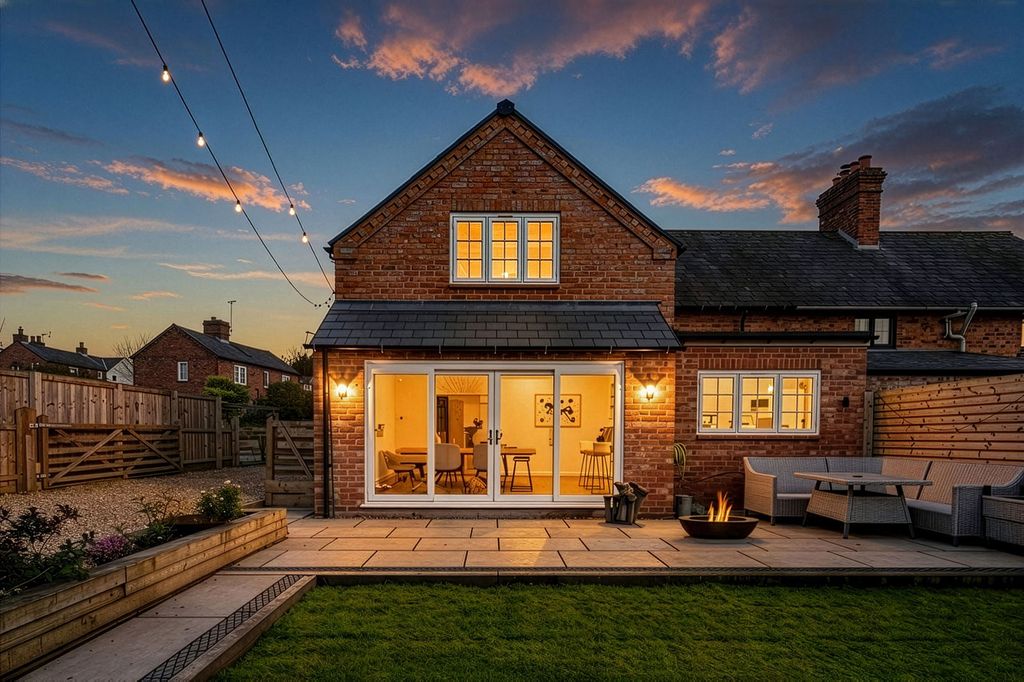 Property photo 3 of 44