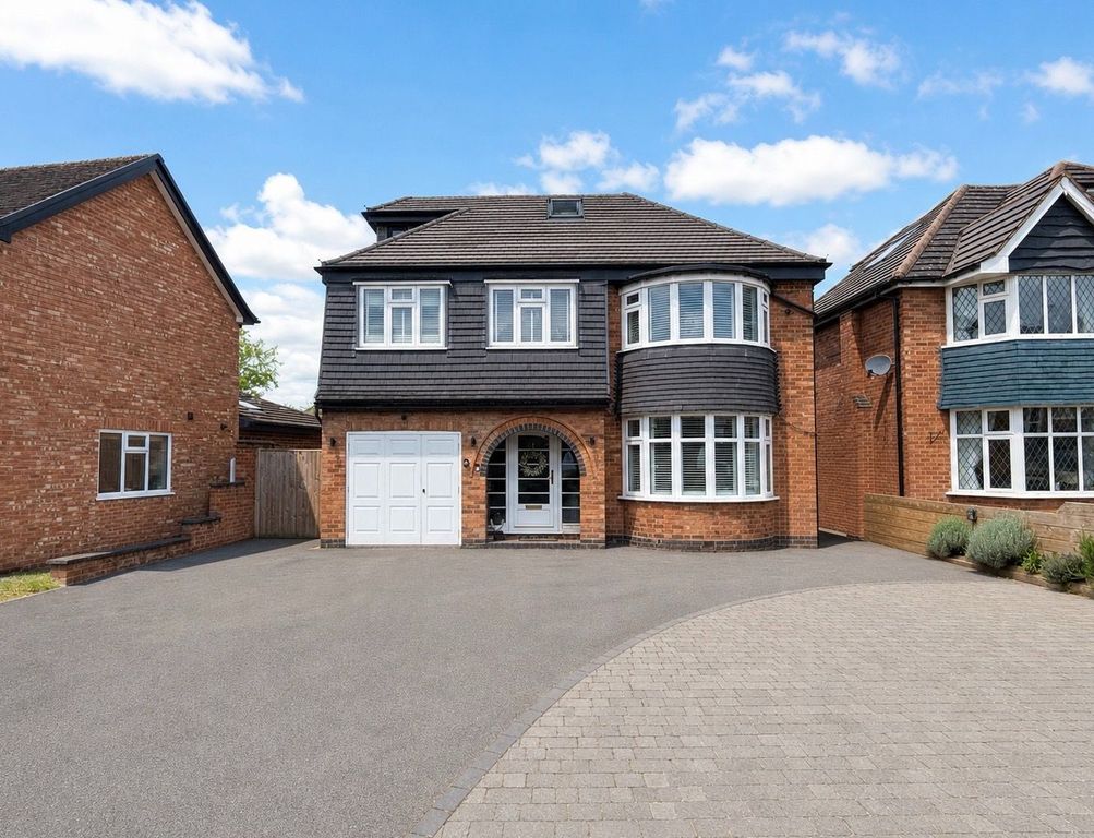 Property photo 1 of 35