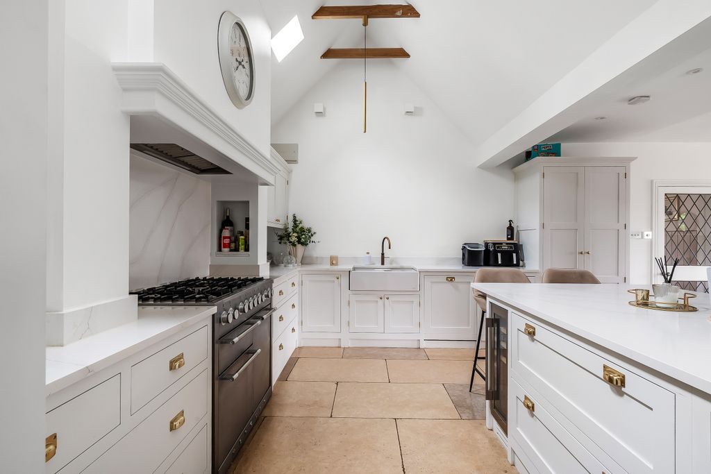 Property photo 3 of 57 3