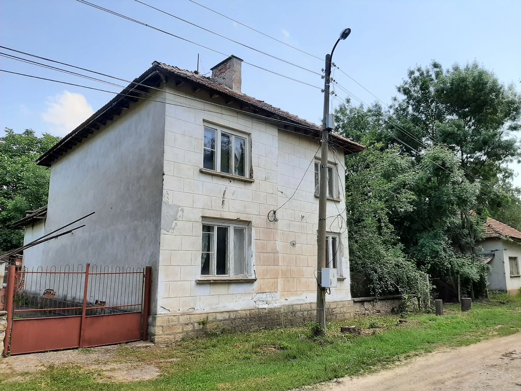 Property photo 2 of 7
