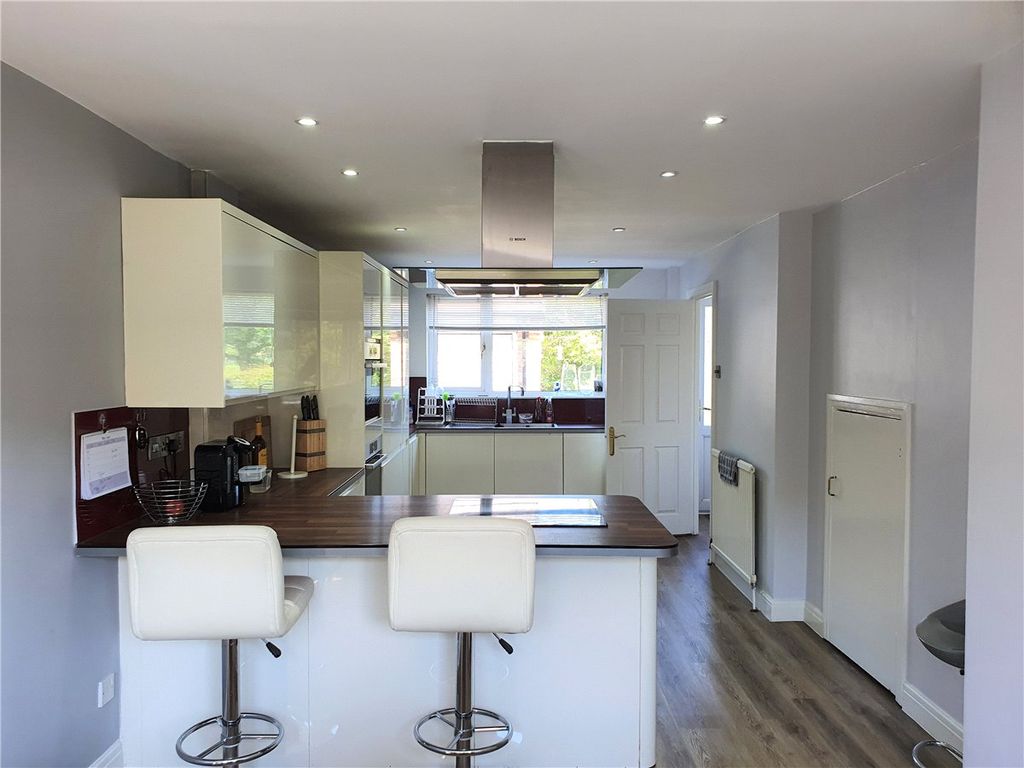 Property photo 2 of 12 Picture 2