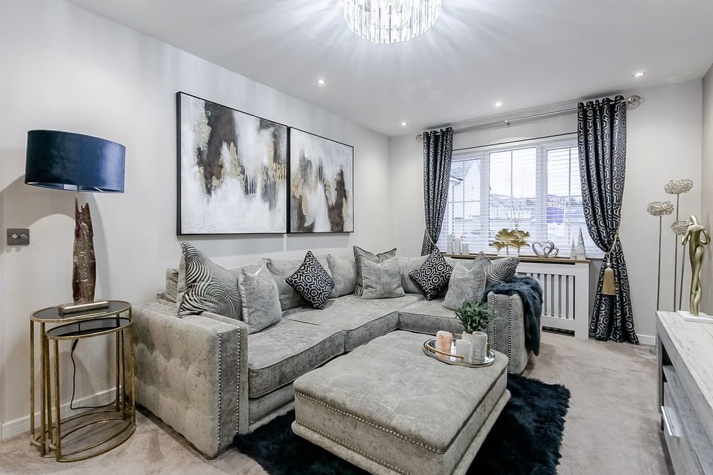 Property photo 3 of 36