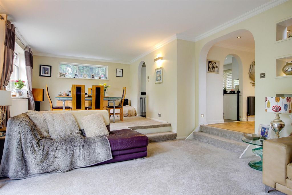 Property photo 2 of 37 Raw_28.Jpg