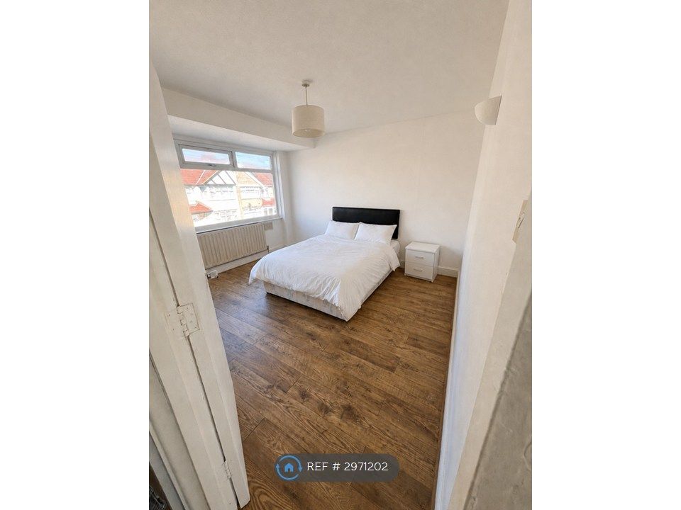 Property photo 3 of 4