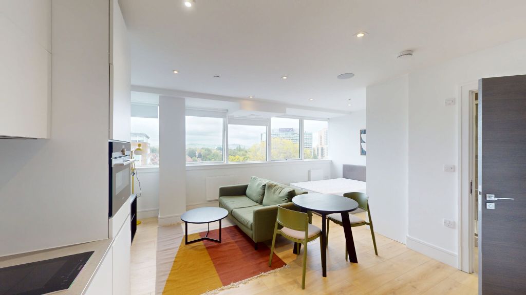 Property photo 1 of 17