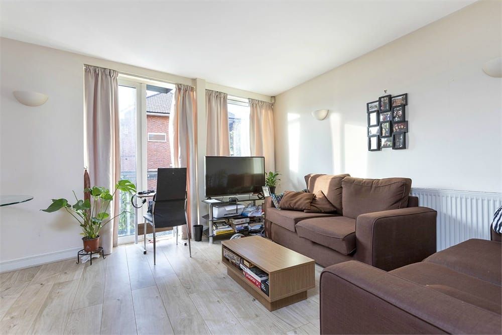 Property photo 1 of 8