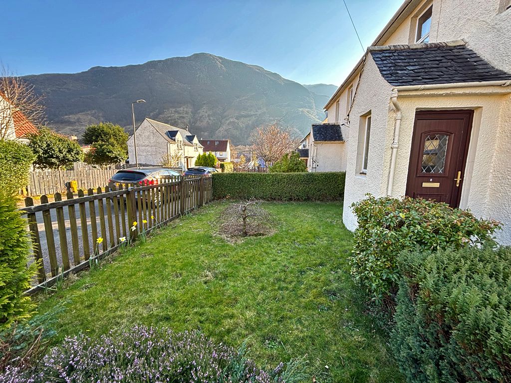 Property photo 2 of 32