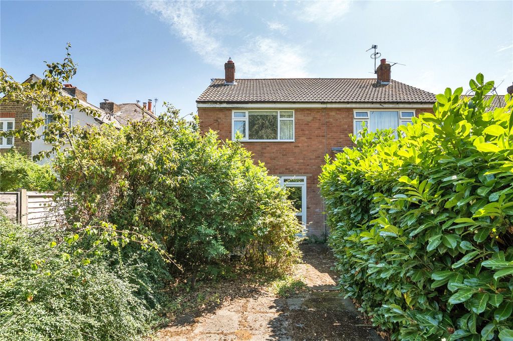Property photo 2 of 19 Picture No. 06