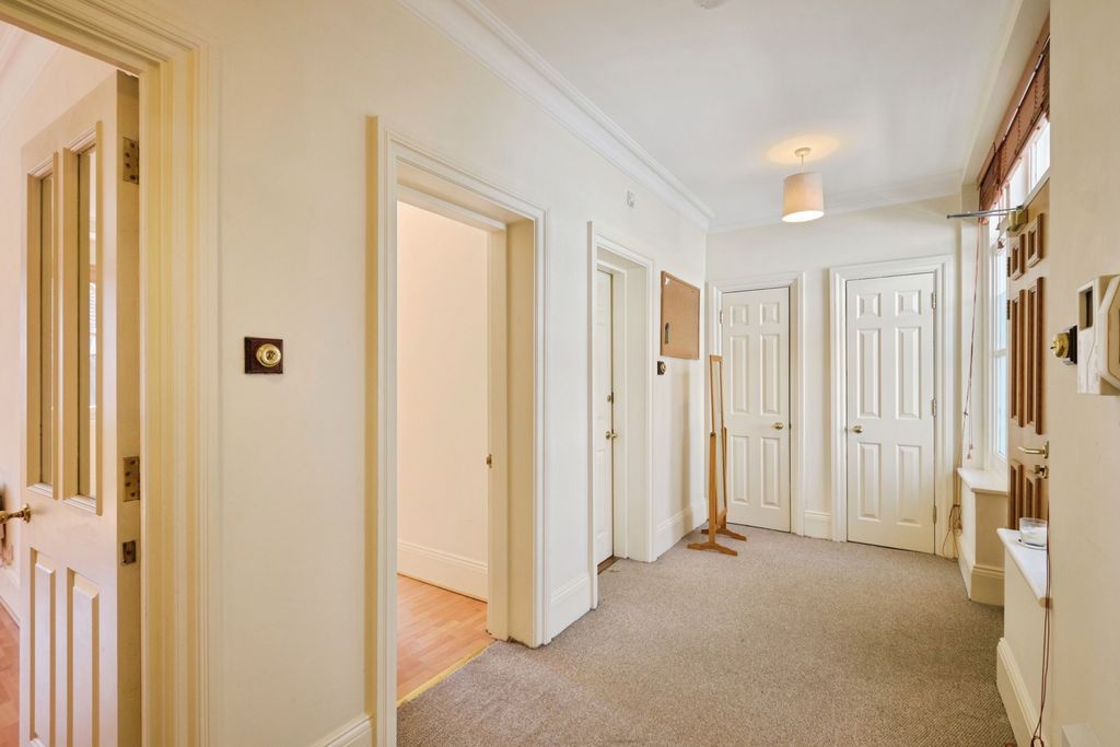 Property photo 2 of 20 Pbox-Img.Jpg