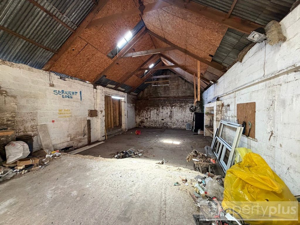 Property photo 2 of 8 Picture No. 02