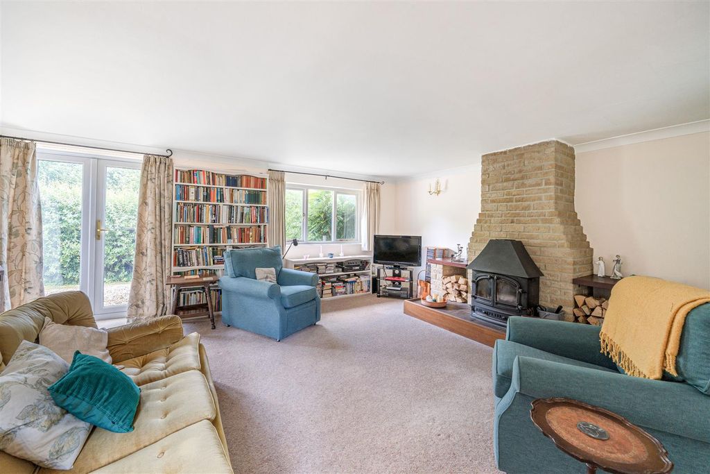 Property photo 3 of 17