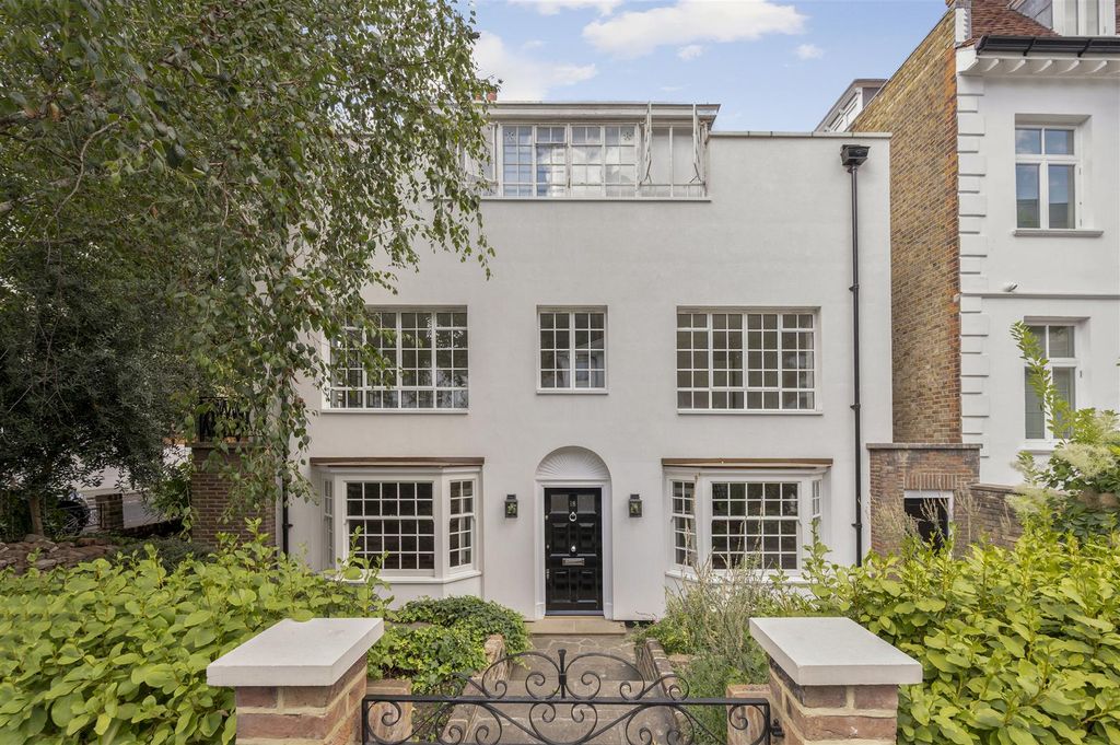 Property photo 1 of 18 18, Victoria Road -3.Jpg