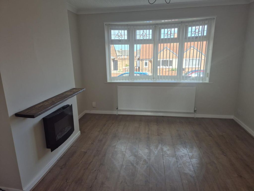 Property photo 2 of 8 Living Room