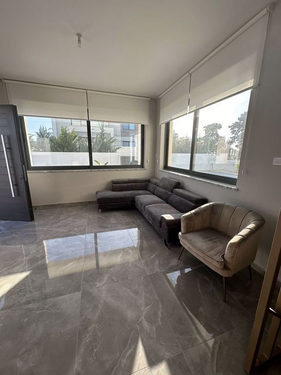 Property photo 3 of 14 Lounge Area