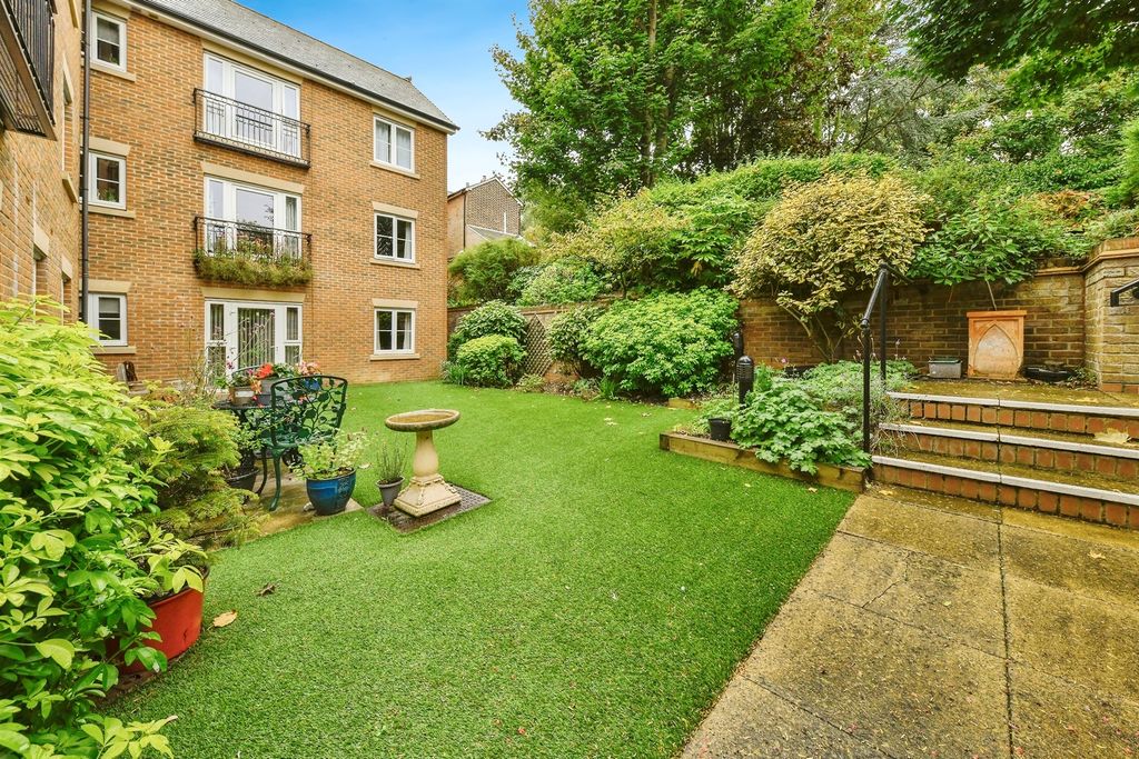 Additional image 16 of 4 bed flat for saleQueen Street, Hitchin SG4