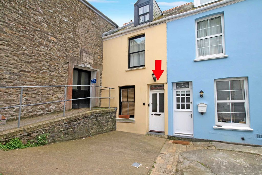 Property photo 1 of 11