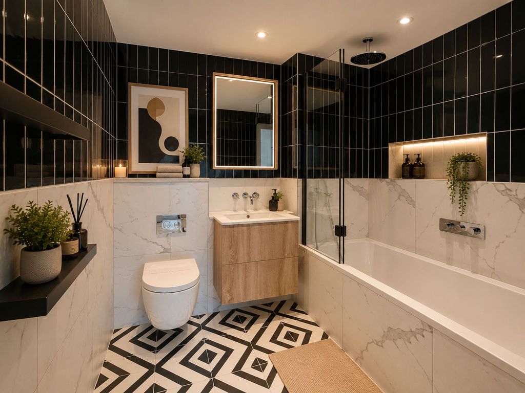 Property photo 3 of 8 En-Suite Bathroom