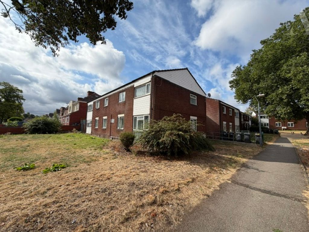Property photo 1 of 5 8 Regent Walk Fronatge.Jpeg