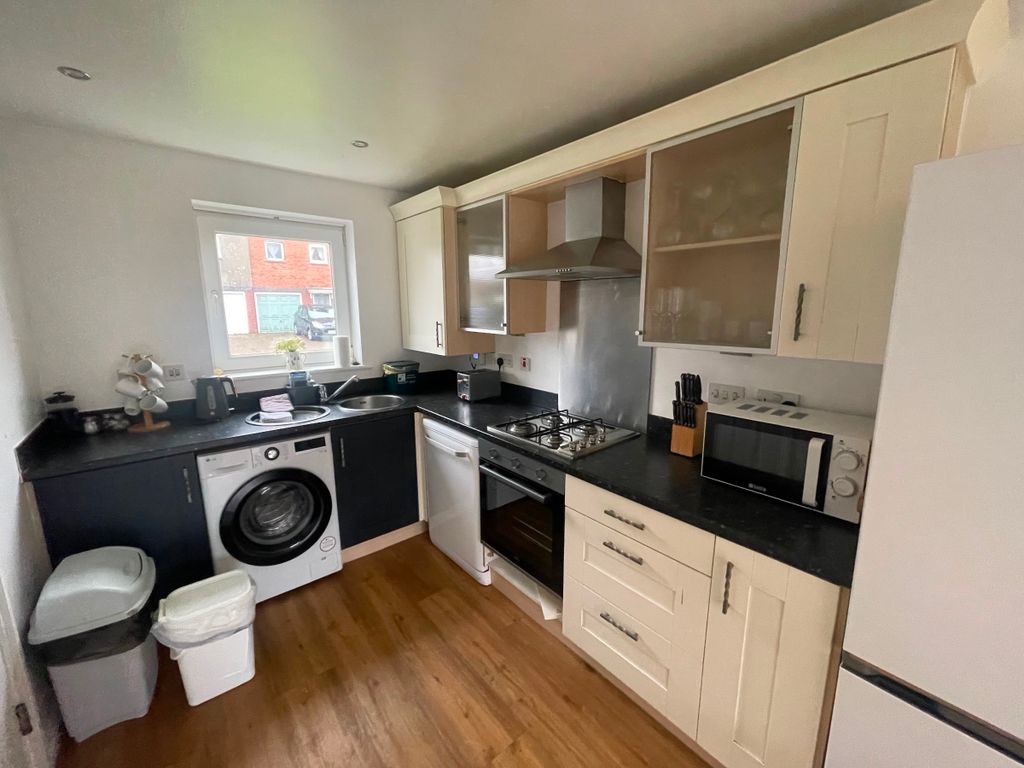 Property photo 2 of 14