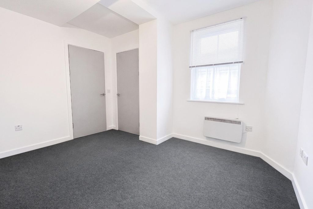 Property photo 2 of 6 Rt_Wt_Bxh_T_Job184_2 Artillery Place_24_2207202612